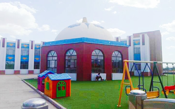 策克口岸室外足球場建設(shè)項目施工